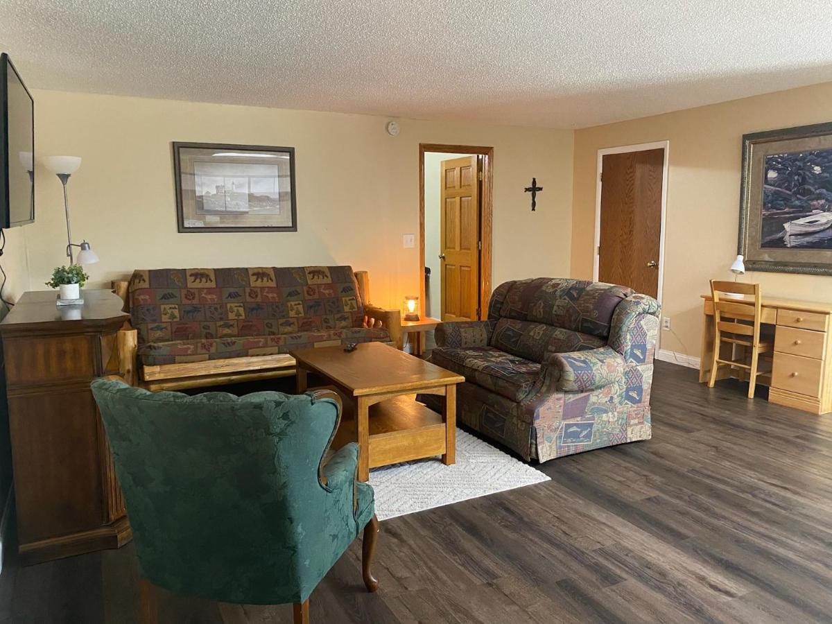 Pelican Motel Pelican Rapids Extérieur photo