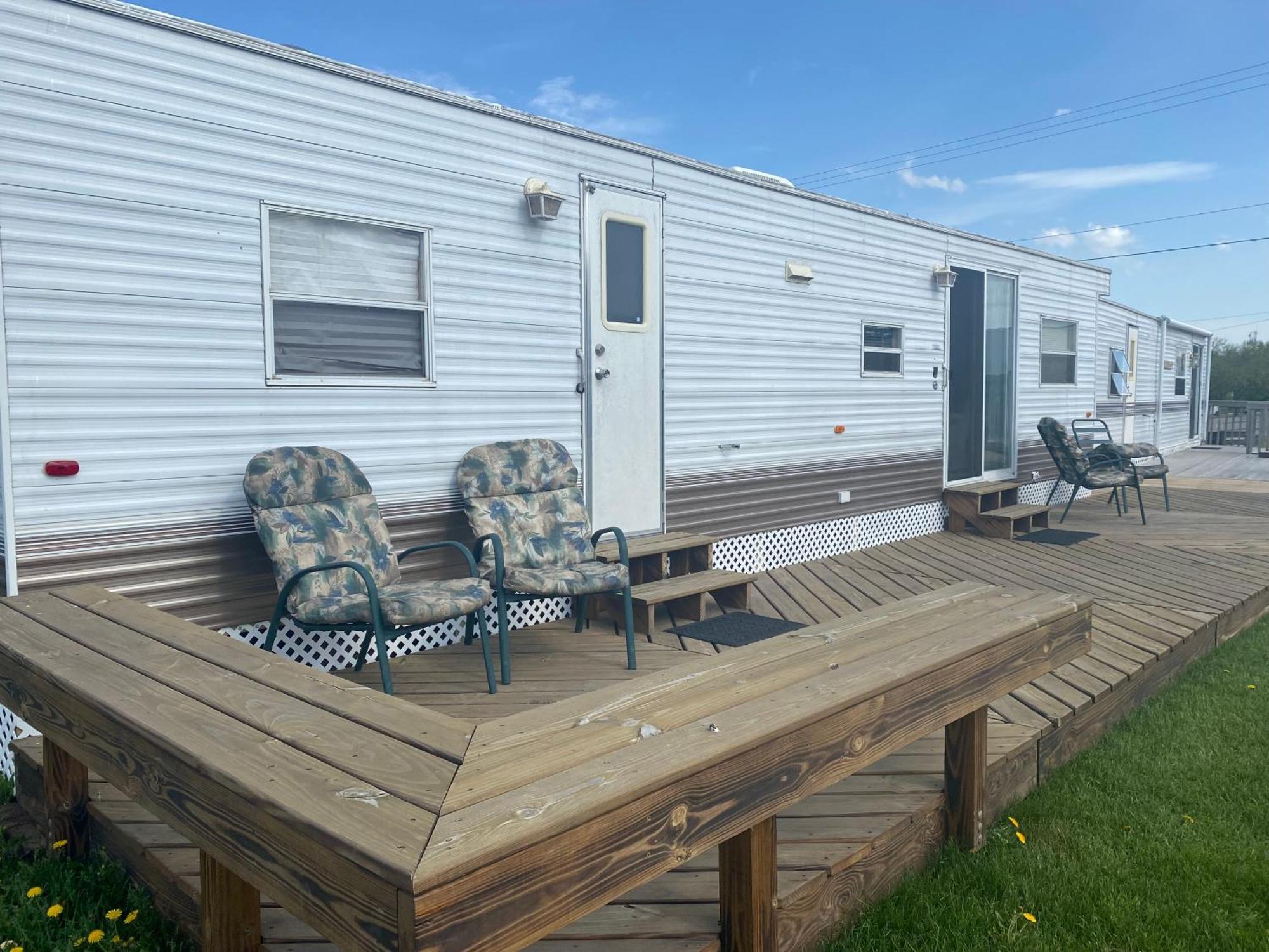 Pelican Motel Pelican Rapids Extérieur photo